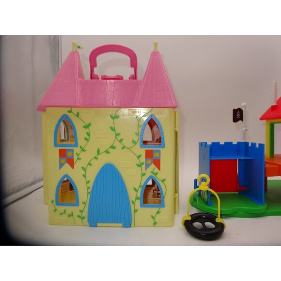 Peppa Pig's Princess Castle Deluxe Playset Peppa Pig & George Treehouse Playset - Picture 12 of 16